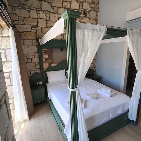 Kervan Yazguelue * Çeşme