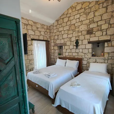 Kervan Yazguelue * Çeşme